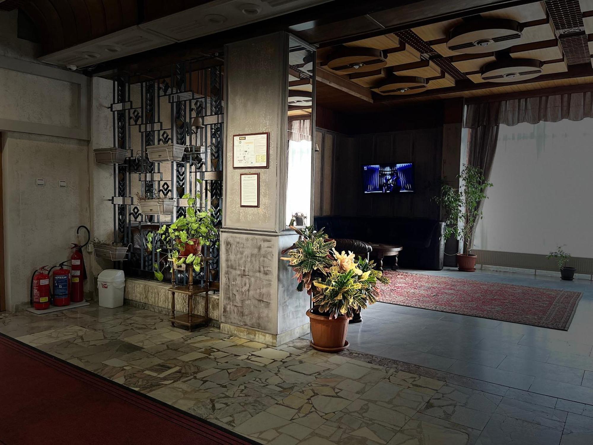 Park Hotel Ivailo Veliko Tŭrnovo Exterior foto