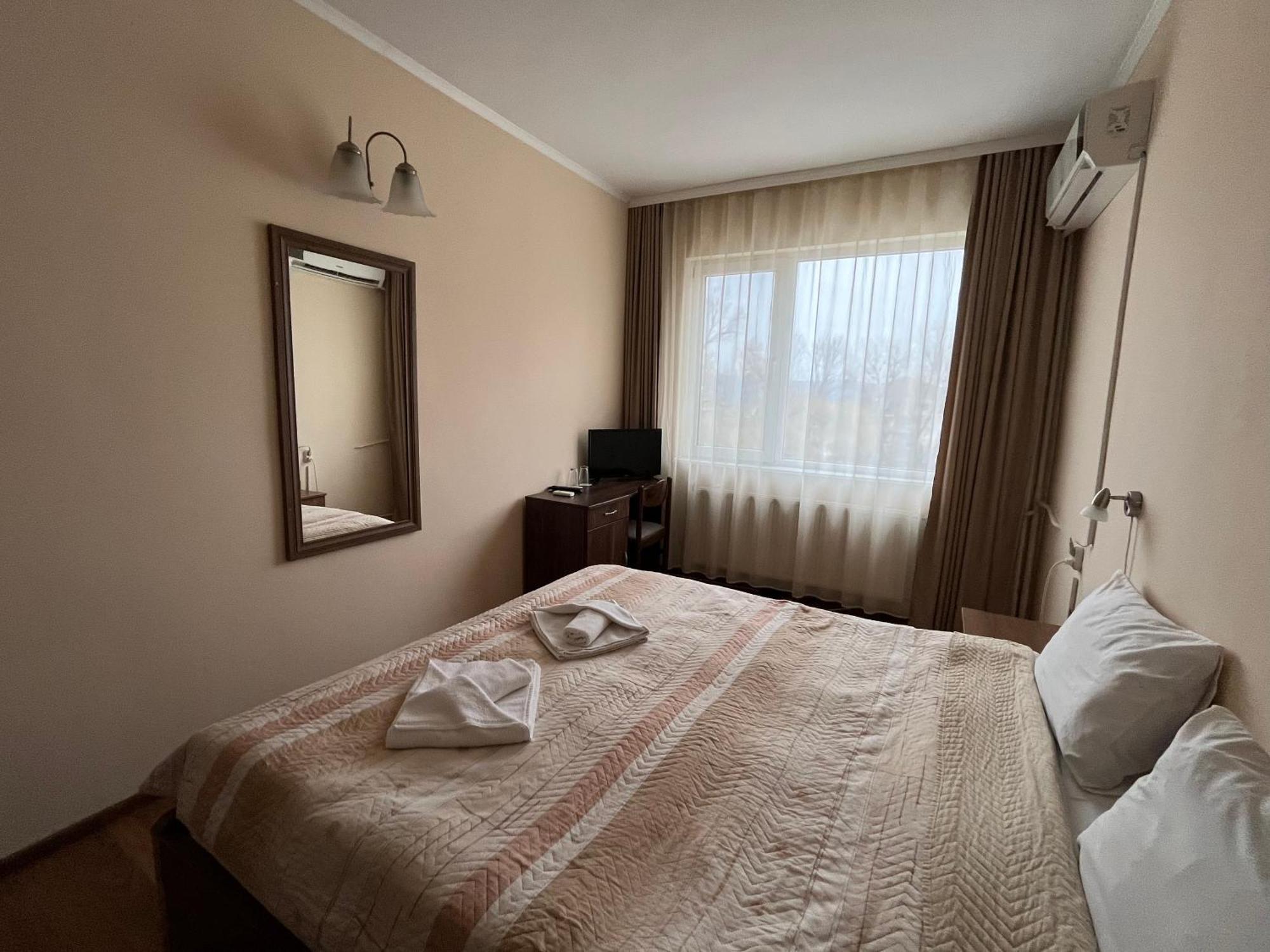 Park Hotel Ivailo Veliko Tŭrnovo Quarto foto