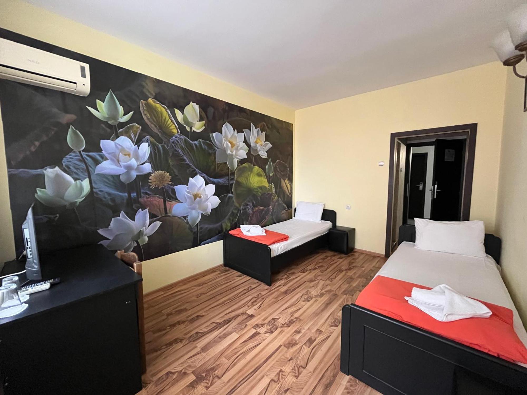 Park Hotel Ivailo Veliko Tŭrnovo Quarto foto
