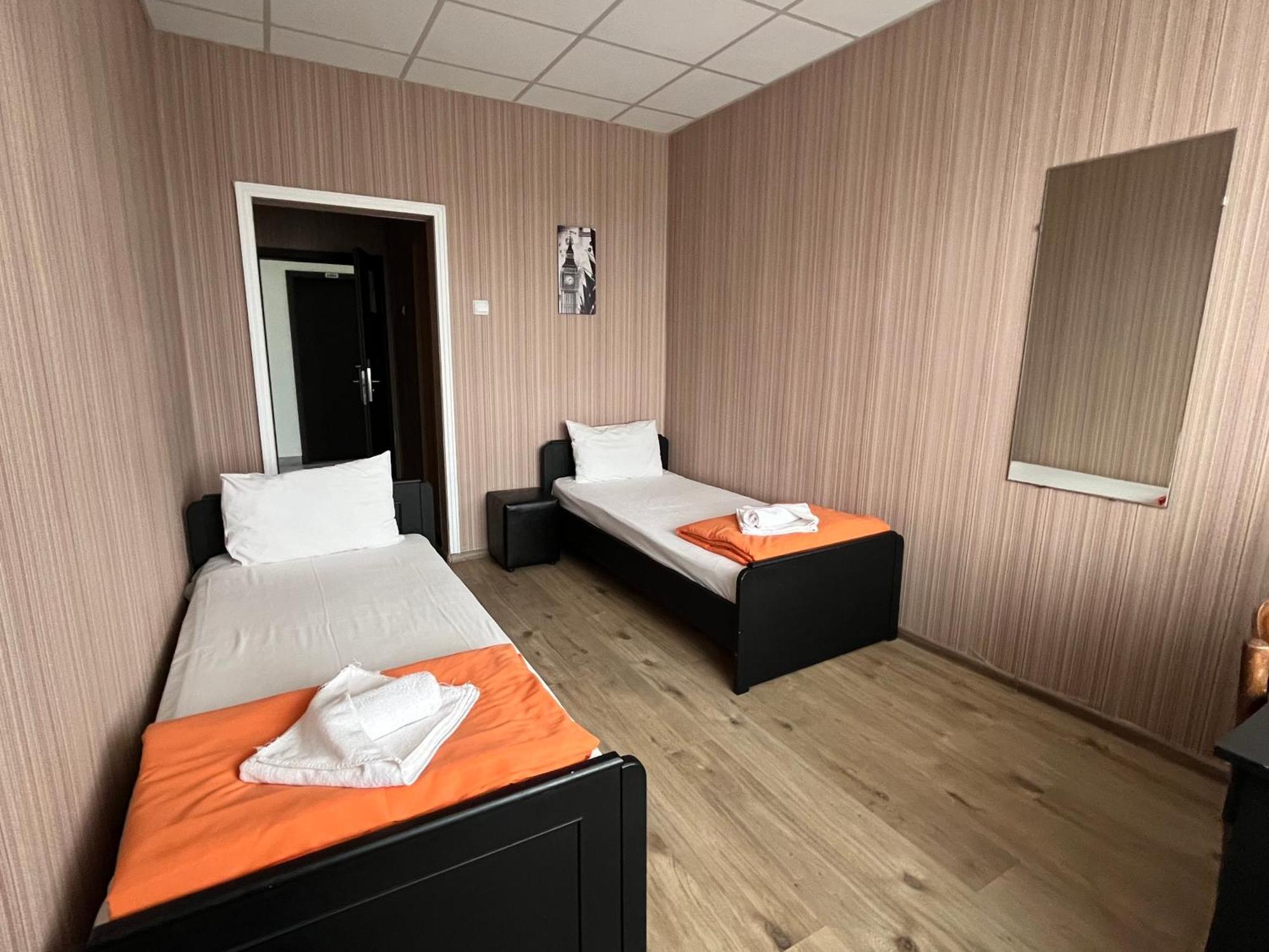 Park Hotel Ivailo Veliko Tŭrnovo Quarto foto