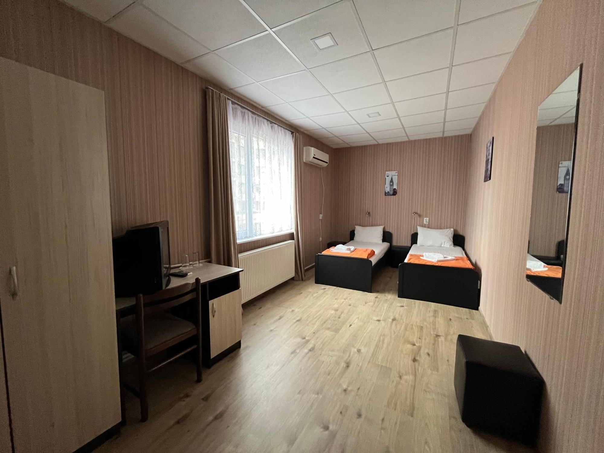 Park Hotel Ivailo Veliko Tŭrnovo Quarto foto
