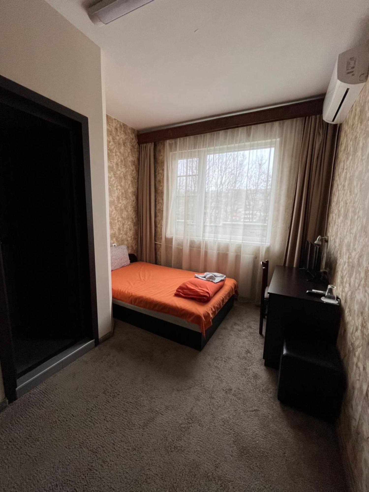 Park Hotel Ivailo Veliko Tŭrnovo Quarto foto